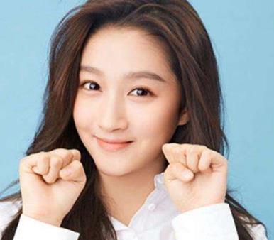 十大人氣女明星排行 趙麗穎是一位人氣與實(shí)力兼具的演員