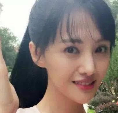 圈內(nèi)皮膚最好的十大女星排行 迪麗熱巴素顏登節(jié)目毫無(wú)壓力