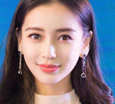 十大熒幕小花排行 古力娜扎雖然長得很漂亮但只能做個靜態(tài)美女