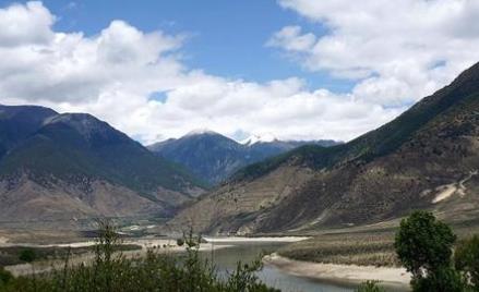 西藏旅游景點排行榜 雅魯藏布大峽谷堪稱世界之最