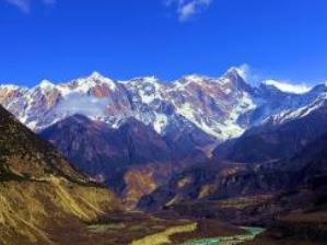 中國高價門票景區(qū) 雅魯藏布大峽谷是地球上最深的峽谷
