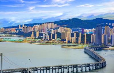 夏日出游國(guó)內(nèi)浪漫海濱城市 青島”這個(gè)名稱原指小青島(也叫琴島)
