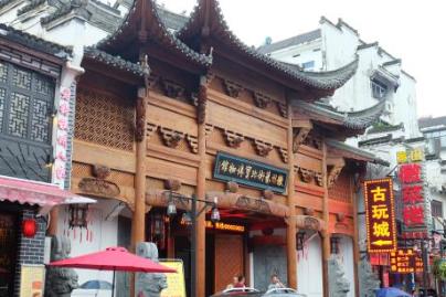 中國(guó)魅力古街 八廓廊街是為了建筑大昭寺