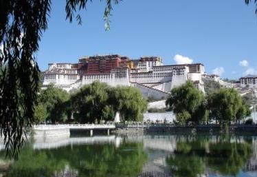 世界上最?lèi)?ài)喝酒的國(guó)家排行榜 英國(guó)人愛(ài)喝酒每到傍晚無(wú)論男女人手一杯