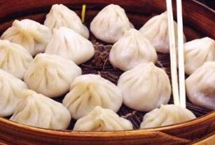 老外最愛的中國街邊小吃排行 麻辣燙一只其貌不揚(yáng)的辣鍋