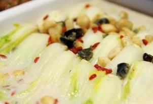 冀菜菜肴 總督豆腐是以蝦籽和干貝等海鮮為材料