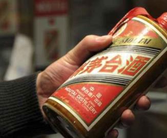 盤(pán)點(diǎn)最具收藏價(jià)值的貴州茅臺(tái)酒 “紅星閃爍”以茅臺(tái)酒解乏