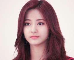 韓國女團(tuán)門面顏值排名 少女時(shí)代允兒是有顏值有演技知名女星