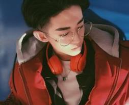 盤點(diǎn)2019抖音最帥的男生top10 費(fèi)啟鳴現(xiàn)在已經(jīng)進(jìn)軍演藝圈