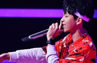 盤點(diǎn)2019抖音最帥的男生top10 費(fèi)啟鳴現(xiàn)在已經(jīng)進(jìn)軍演藝圈