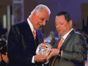 香港富豪排名 李嘉誠號稱能買下整個(gè)英國