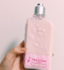 十大身體乳品牌排名 三豆牛油果質(zhì)地輕盈不厚重