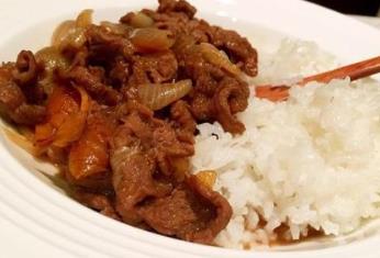牛肉飯十大品牌 偶拌秘汁牛肉飯成為當(dāng)前市場上受關(guān)注的品牌商機(jī)