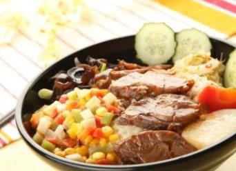 牛肉飯十大品牌 偶拌秘汁牛肉飯成為當(dāng)前市場上受關(guān)注的品牌商機(jī)