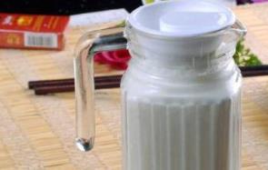 牛奶十大品牌 圣牧牛奶是一家符合歐盟有機(jī)標(biāo)準(zhǔn)有機(jī)乳品公司