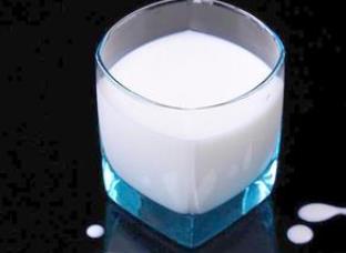 牛奶十大品牌 圣牧牛奶是一家符合歐盟有機(jī)標(biāo)準(zhǔn)有機(jī)乳品公司