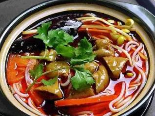 砂鍋店十大品牌 砂鍋傳說(shuō)專業(yè)從事特色餐飲的經(jīng)營(yíng)
