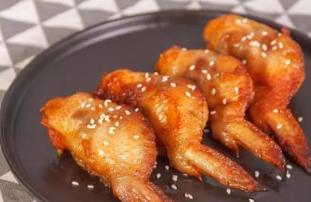 雞翅包飯十大品牌 天美匯雞翅包飯不斷加強(qiáng)品牌的打造與升級(jí)