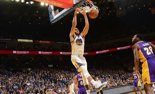 NBA現(xiàn)役十大勵(lì)志球員排行榜 現(xiàn)役NBA最勵(lì)志的球星都有誰