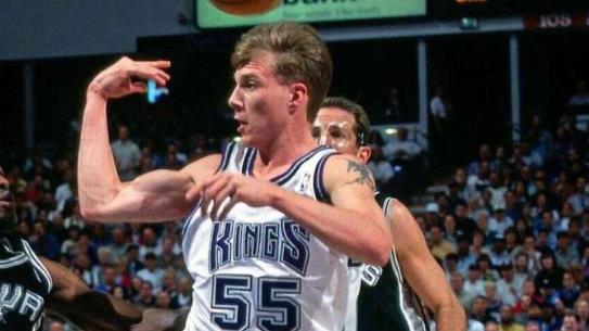 NBA歷史傳球最騷的球員排行榜 保羅無(wú)緣前五, 榜首白巧克力無(wú)爭(zhēng)議