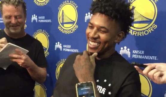 NBA十大迷之微笑 尼克楊成熱門(mén)表情包 江湖再無(wú)搞笑奧尼爾