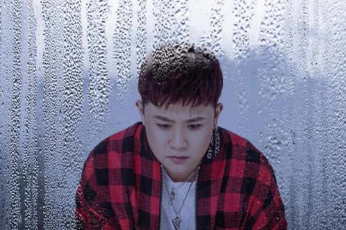 全網(wǎng)公認失戀不能聽的4首歌曲 每1首都非常傷感 第1名最催淚心痛