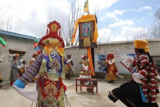 桑珠洛吾—格薩爾藏戲民族文化的舞臺(tái)中鮮活出時(shí)代新風(fēng)尚