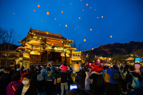 遲到的“春天” 古北水鎮(zhèn)復(fù)蘇之路