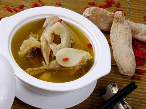 天麻燉老鴿：天麻的功效與作用，天麻的營養(yǎng)價值，天麻的副作用