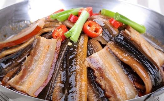 吃黃鱔魚有什么好處?黃鱔的營養(yǎng)價(jià)值與功效