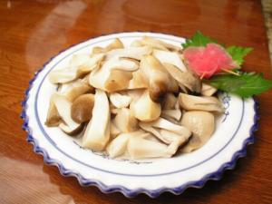 如何挑選草菇？草菇的貯存方法