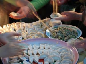如何快速包餃子？包餃子的小竅門
