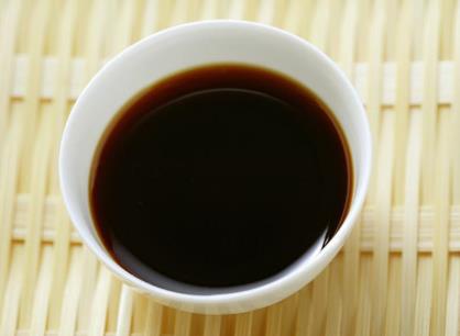 怎樣挑選優(yōu)質(zhì)醬油?醬油怎么吃才健康