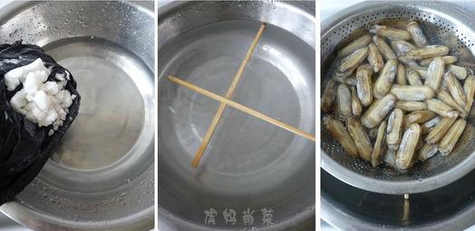 為了防止蛤蜊將吐出的泥沙再次吸回去,在浸泡時(shí),可將蛤蜊放在濾水簍中,再將濾水簍擺在水盆上,使濾水簍保持四或五公分的距離。