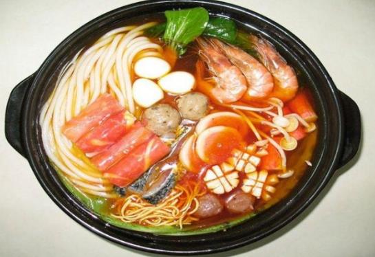 砂鍋為什么要開(kāi)鍋才能用?砂鍋放煤氣灶會(huì)不會(huì)炸