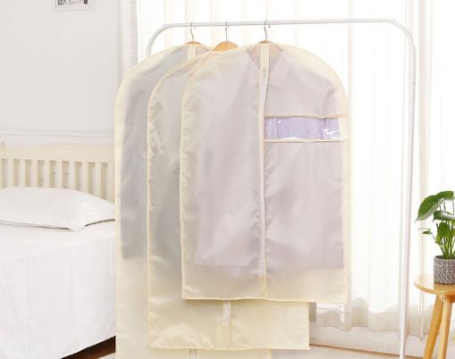 衣服放防塵袋里霉了怎么辦?衣服套上防塵塑料袋會(huì)不會(huì)受潮?