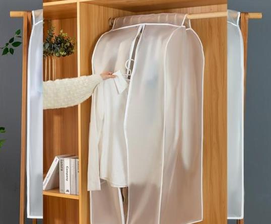衣服有必要套防塵袋嗎?衣服怎么存放不會(huì)發(fā)霉?