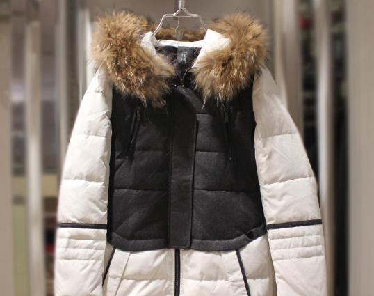 羽絨服有一塊沒(méi)有羽絨屬于瑕疵嗎?羽絨服結(jié)塊是不是質(zhì)量不好?