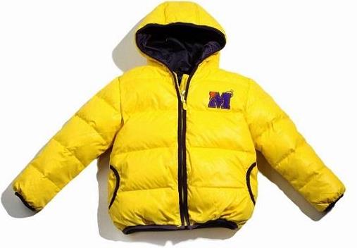羽絨服有一塊沒(méi)有羽絨屬于瑕疵嗎?羽絨服結(jié)塊是不是質(zhì)量不好?