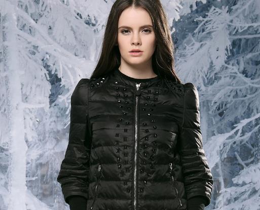 羽絨服結(jié)塊是不是質(zhì)量不好?羽絨服結(jié)塊是不是廢了
