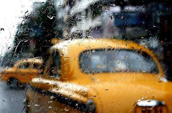梅雨季節(jié)汽車保養(yǎng)注意事項(xiàng)及梅雨天氣行車安全7大要點(diǎn)