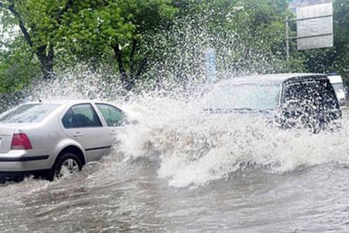 梅雨季節(jié)汽車保養(yǎng)注意事項(xiàng)及梅雨天氣行車安全7大要點(diǎn)
