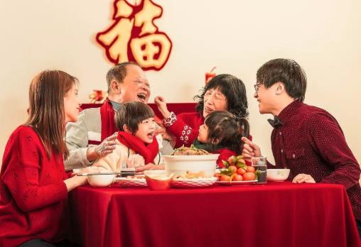 吃年夜飯怎么發(fā)朋友圈逼格高?適合春節(jié)發(fā)的朋友圈文案