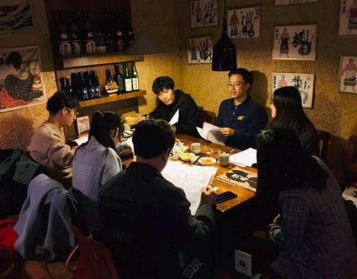 線(xiàn)下劇本殺可以帶手機(jī)嗎?玩劇本殺要換衣服嗎