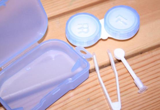 經(jīng)常戴日拋對眼睛會有影響嗎?高度近視戴日拋還是月拋好?