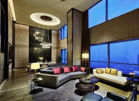 國慶出去旅游需要提前預(yù)定酒店嗎?國慶節(jié)去北京旅游好嗎?
