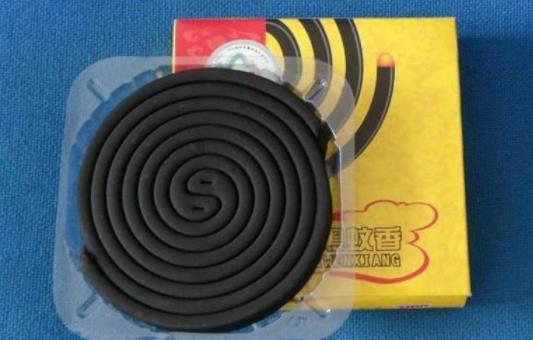 蚊香片和蚊香液哪個(gè)更安全 電蚊香片正反面有區(qū)別嗎