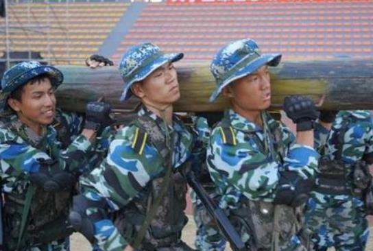 大學(xué)不軍訓(xùn)需要開什么證明?大學(xué)軍訓(xùn)晚上要訓(xùn)練嗎?