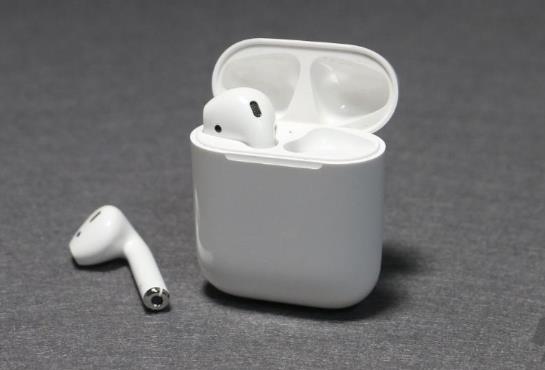airpods充電倉會(huì)自己掉電嗎?airpods充電倉一天就沒電了是咋回事