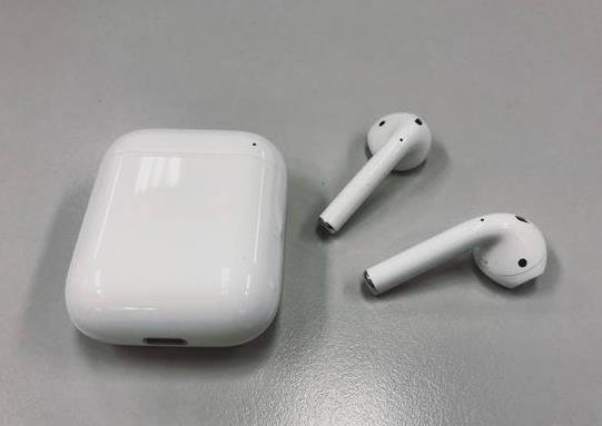 airpods充電倉會(huì)自己掉電嗎?airpods充電倉一天就沒電了是咋回事